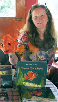 heather-and-gracie-cropped-arts-crawl-2011